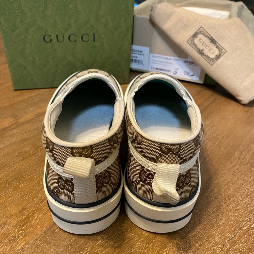 Gucci Beige and Red Slip-On Sneakers - Picture 5 of 11